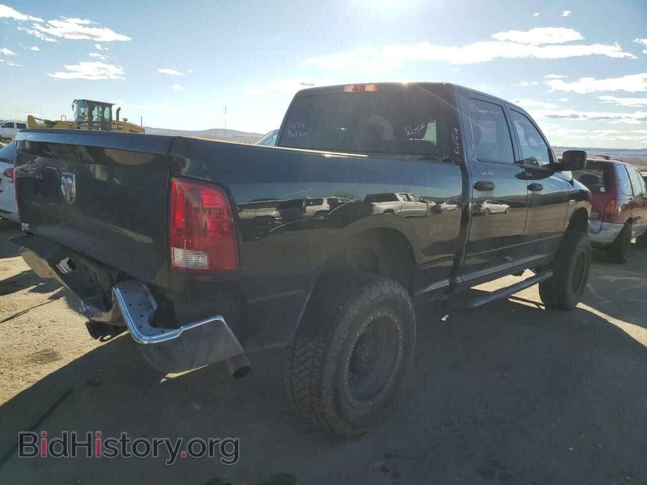 2018 RAM All Models - VIN: 3C6UR5CJXJG377609 - Фото 3