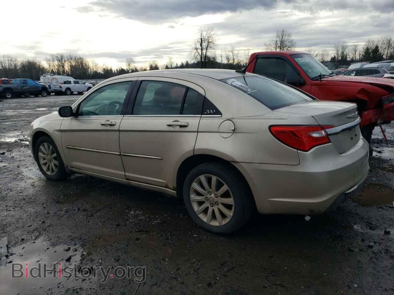 2013 CHRYSLER 200 - VIN: 1C3CCBBBXDN636226 - Фото 2