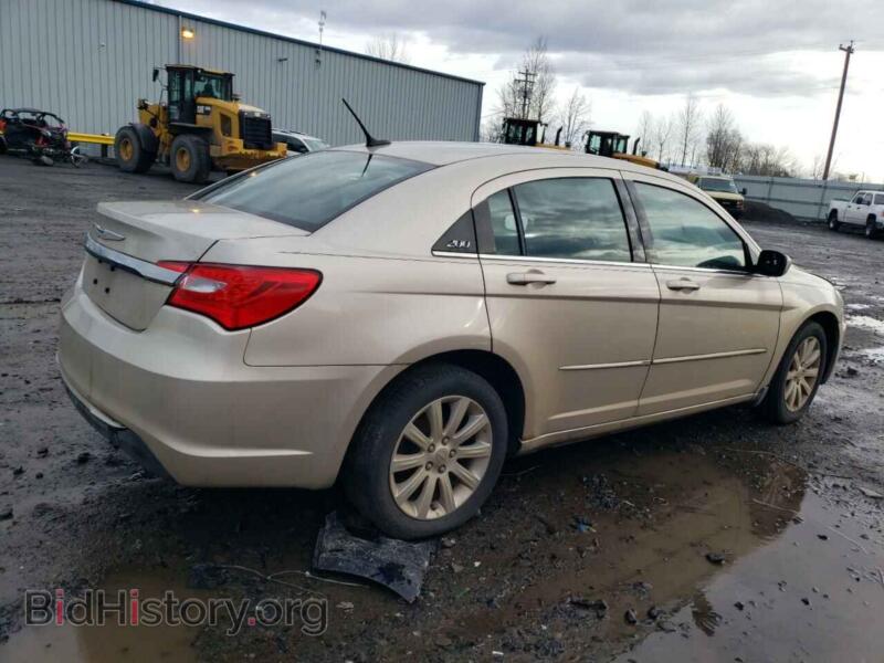 2013 Chrysler 200 (VIN 1C3CCBBBXDN636226) — фото 3 из 12