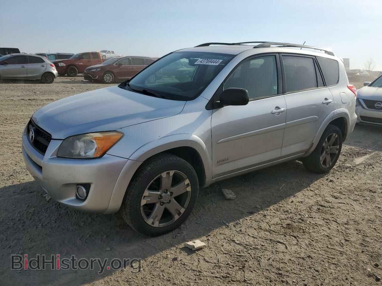 Photo JTMRF4DV1B5049099 - TOYOTA RAV4 2011
