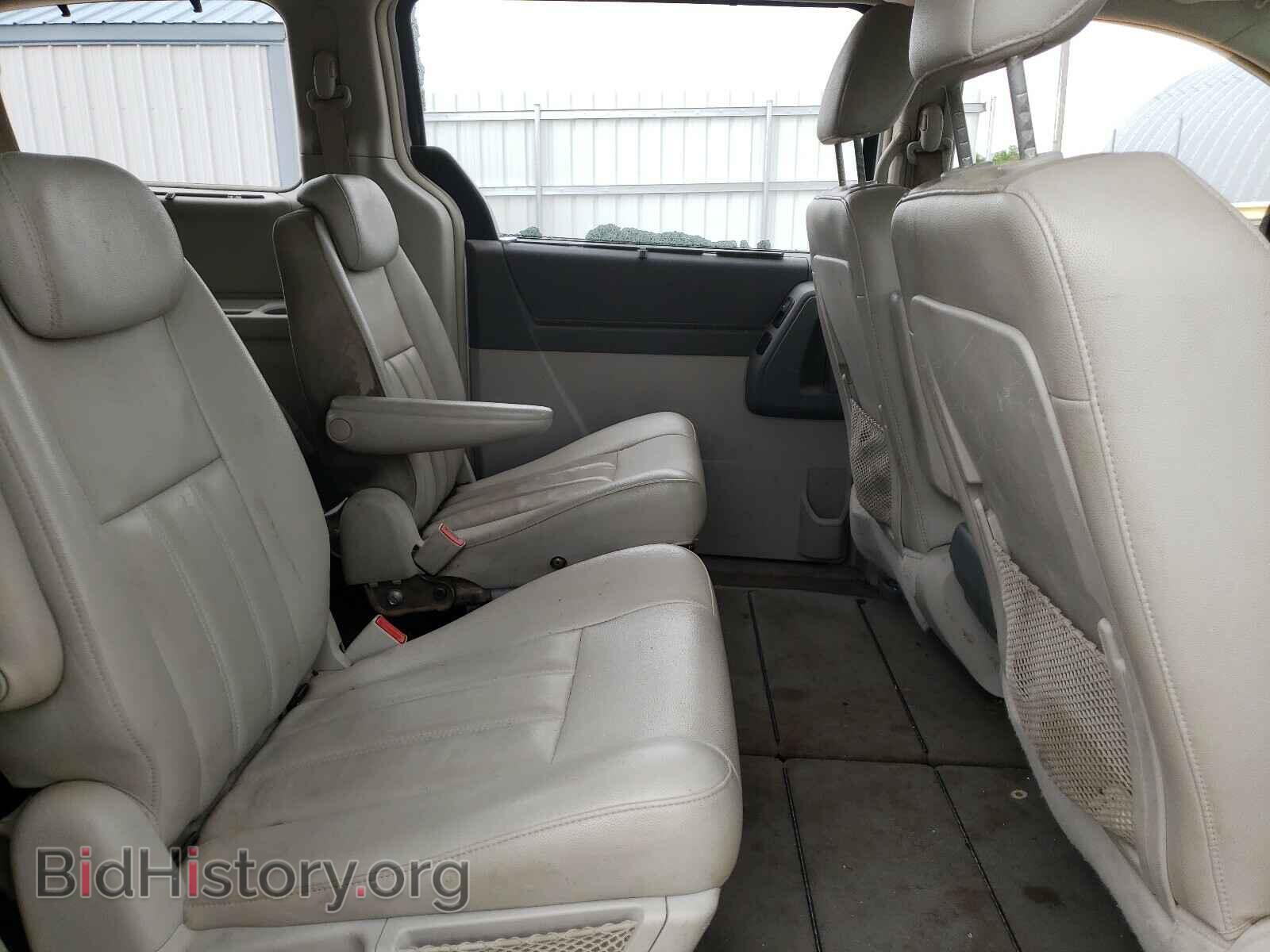 2009 CHRYSLER MINIVAN - VIN: 2A8HR54179R592730 - Фото 6