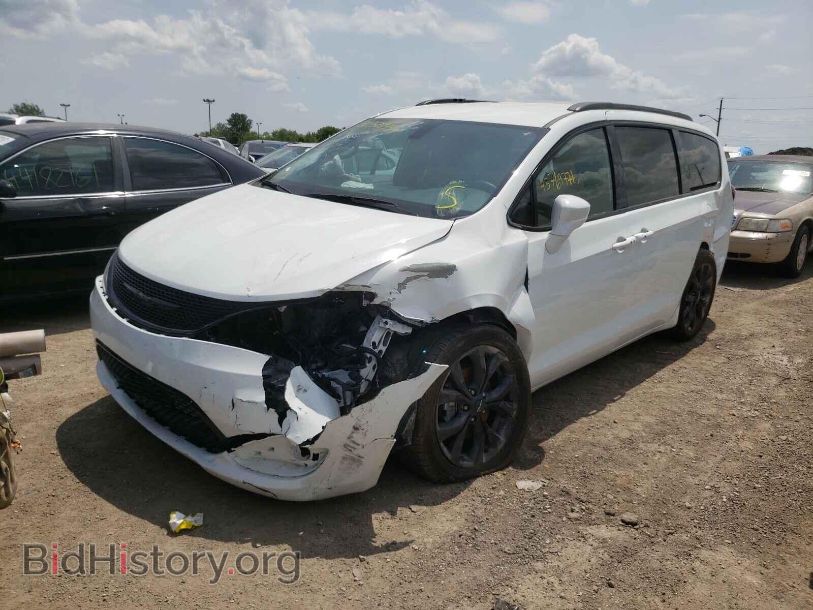 2020 CHRYSLER PACIFICA - VIN: 2C4RC1BG8LR246125 - Фото 2
