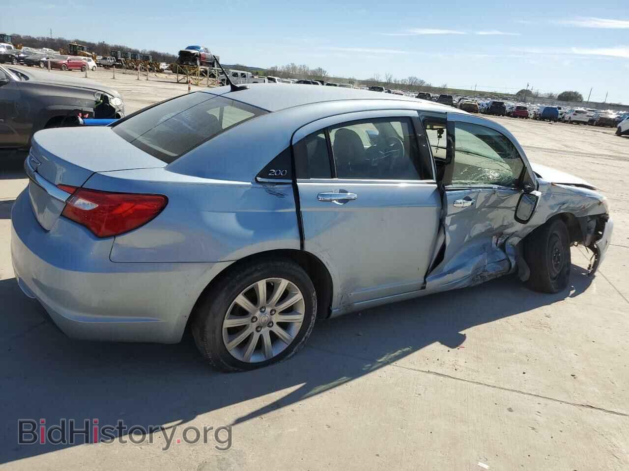 2013 CHRYSLER 200 - VIN: 1C3CCBCG3DN601330 - Фото 3