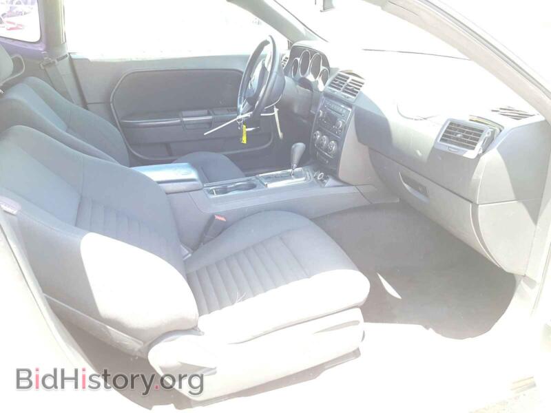 2011 Dodge CHALLENGER (VIN 2B3CJ4DG7BH590660) — photo 5 of 10