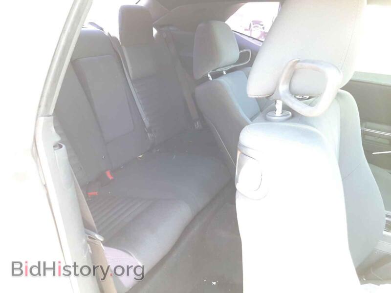2011 Dodge CHALLENGER (VIN 2B3CJ4DG7BH590660) — photo 6 of 10