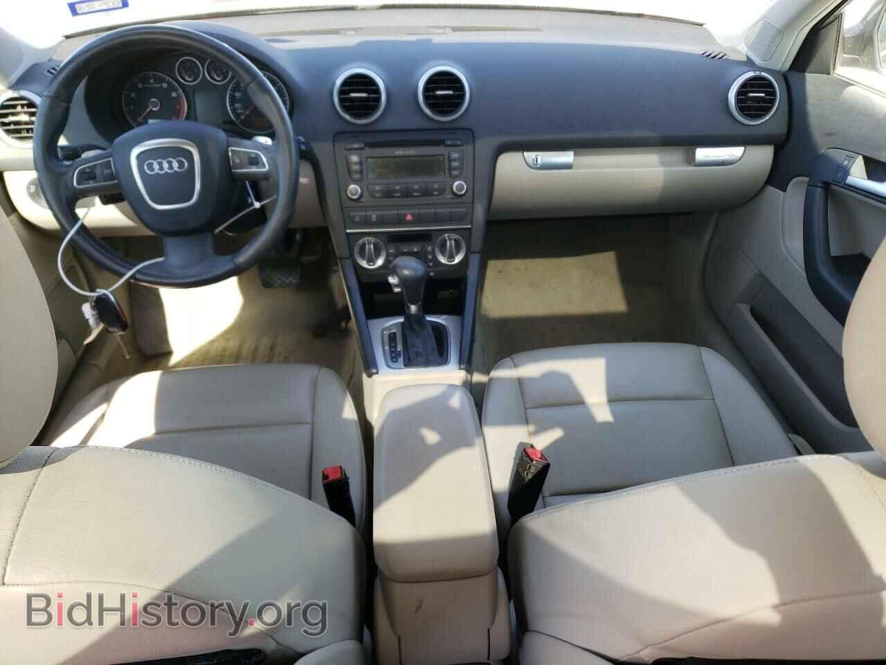 2010 AUDI A3 - VIN: WAUMFAFM1AA121029 - Фото 8