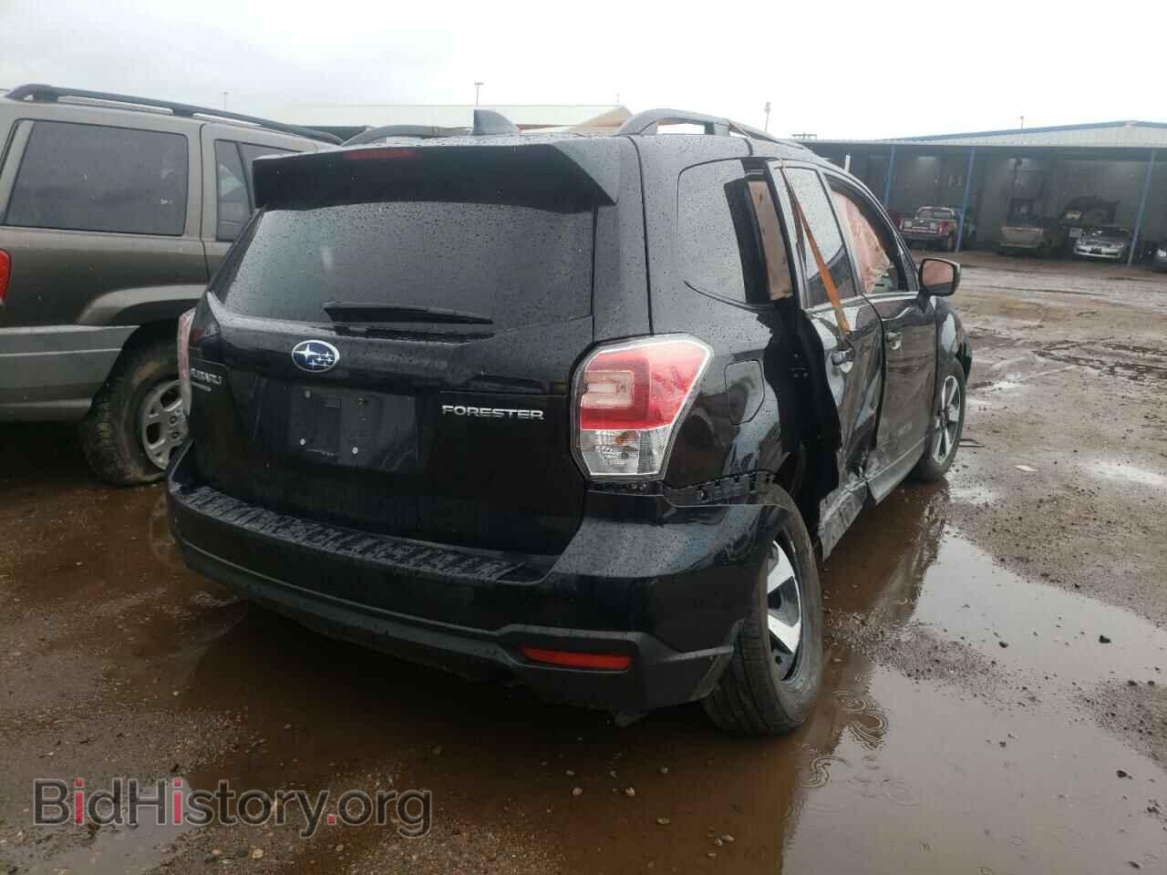 2018 SUBARU FORESTER - VIN: JF2SJAEC2JH588907 - Фото 4