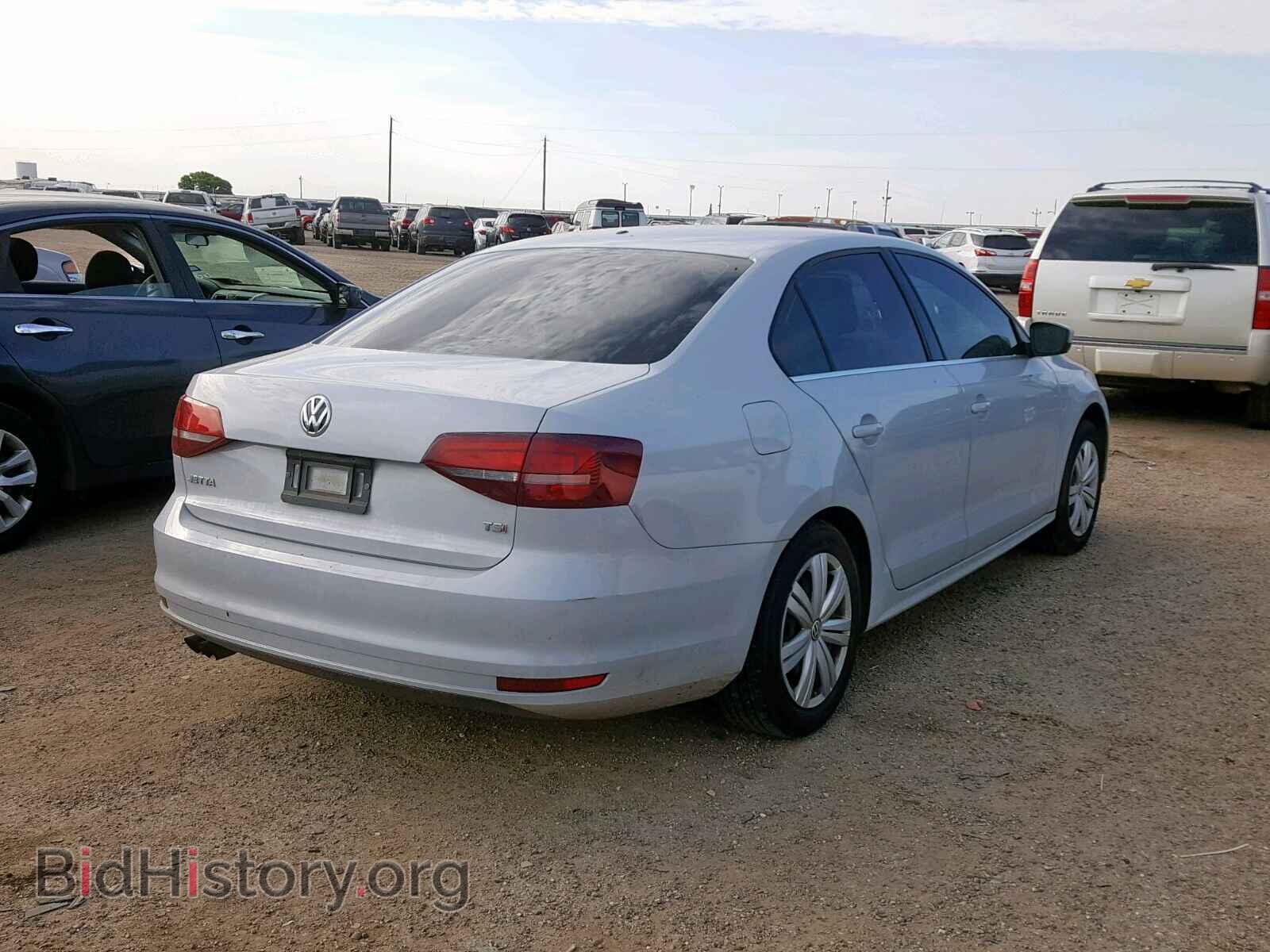 2017 VOLKSWAGEN JETTA - VIN: 3VW2B7AJ8HM376759 - Фото 4