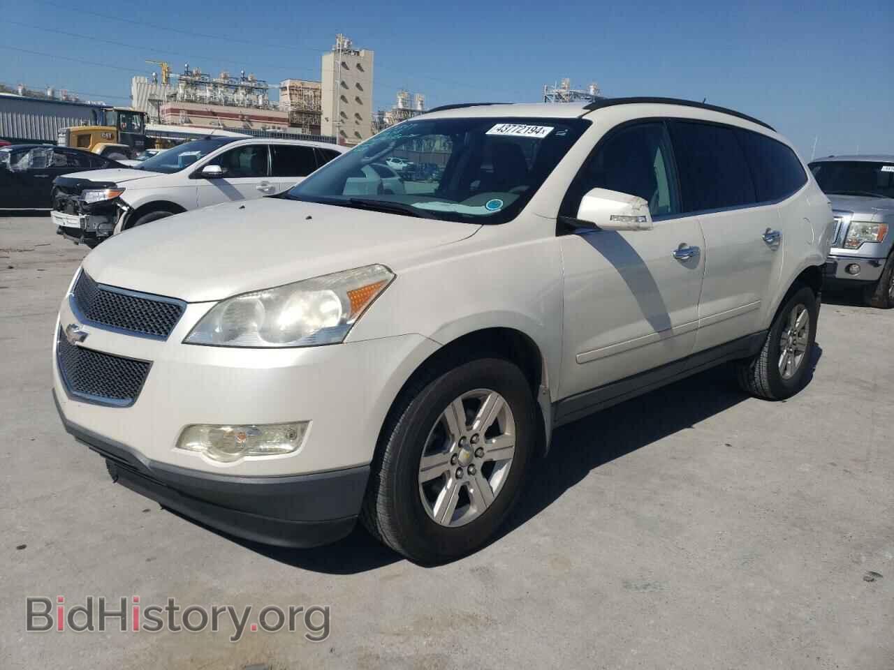 Фотография 1GNKRGED7CJ182840 - CHEVROLET TRAVERSE 2012
