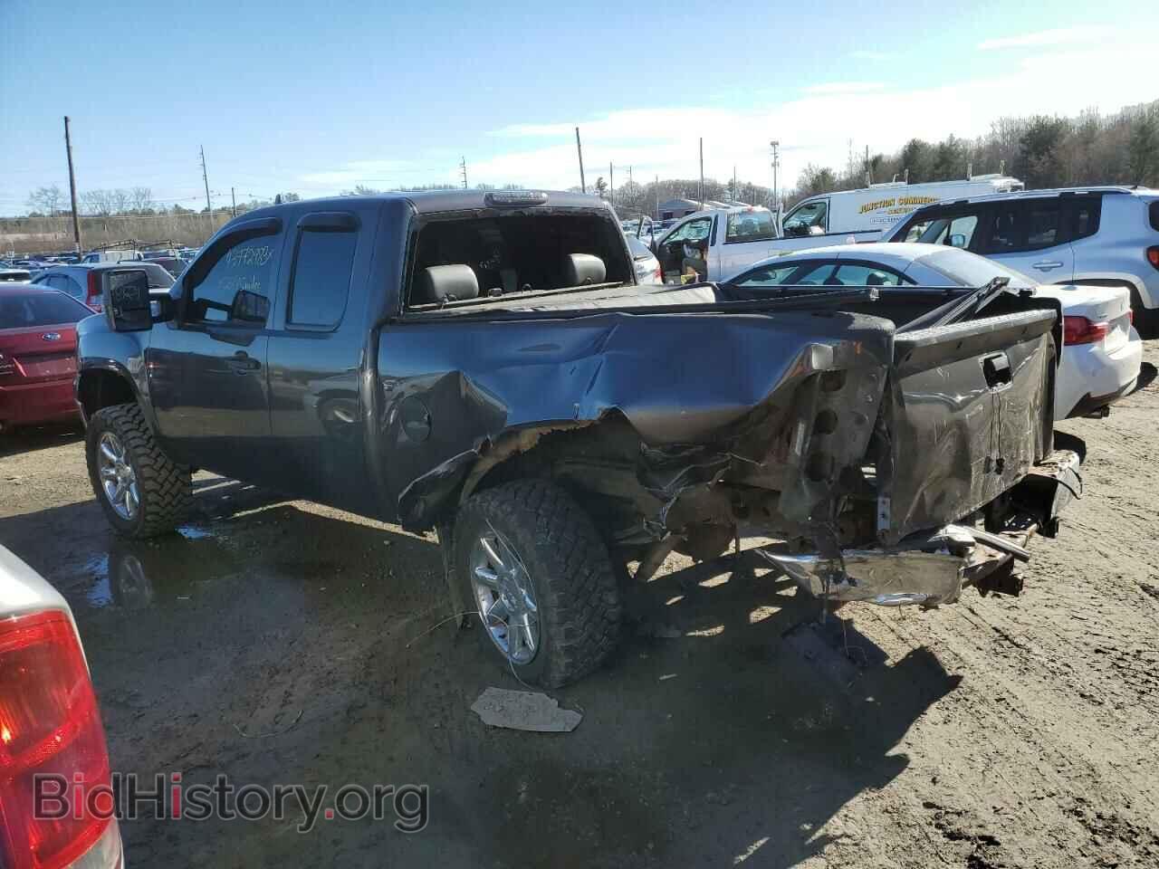 2011 GMC SIERRA - VIN: 1GTR2VE32BZ339987 - Фото 2