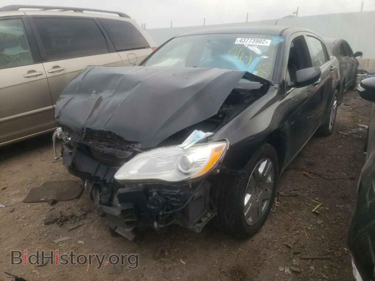 2014 CHRYSLER 200 - VIN: 1C3CCBAB0EN210306 - Photo 2