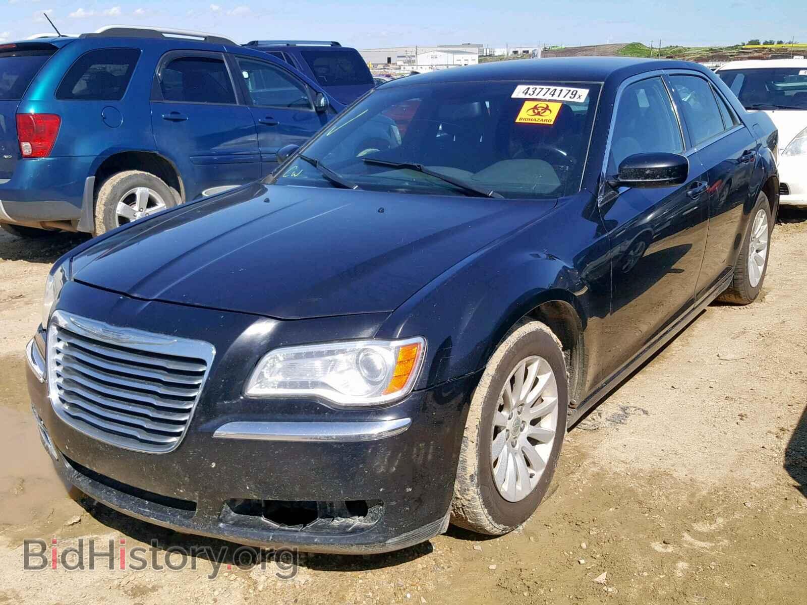 2012 CHRYSLER 300 - VIN: 2C3CCAAG7CH110182 - Фото 2