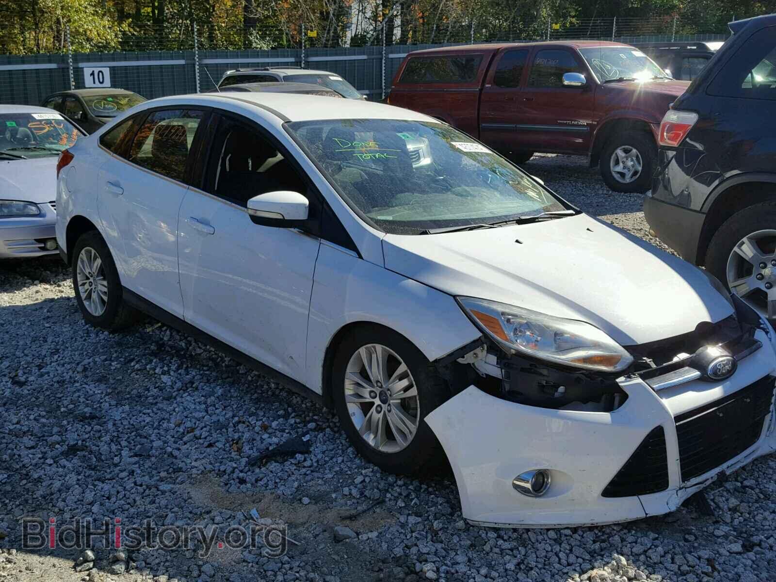 Photo 1FAHP3H27CL374992 - FORD FOCUS 2012