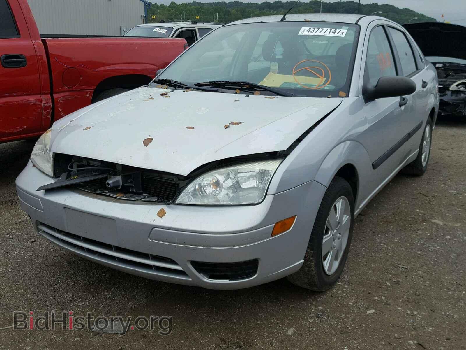 2007 FORD FOCUS - VIN: 1FAFP34NX7W279984 - Фото 2