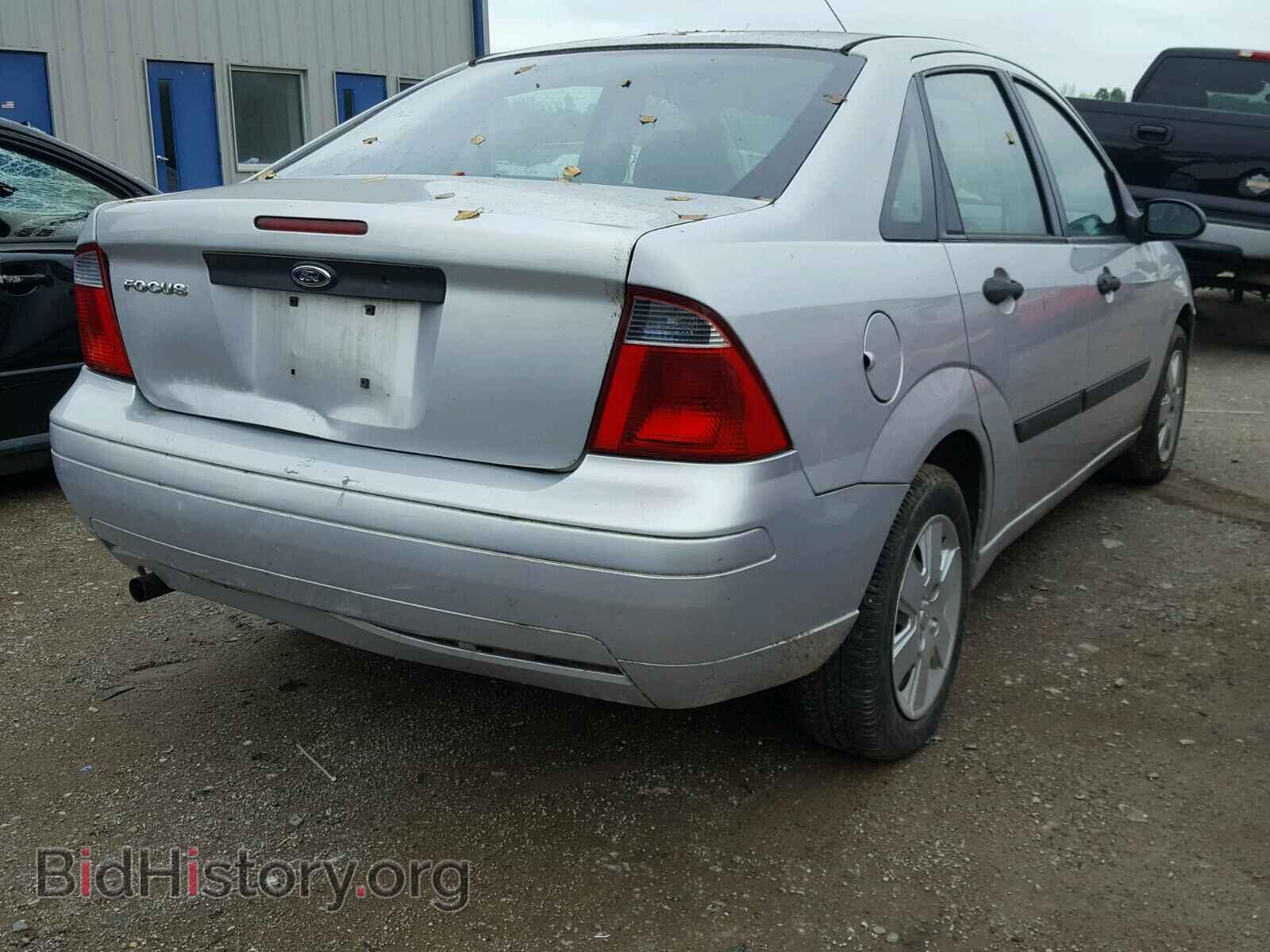 2007 FORD FOCUS - VIN: 1FAFP34NX7W279984 - Фото 4