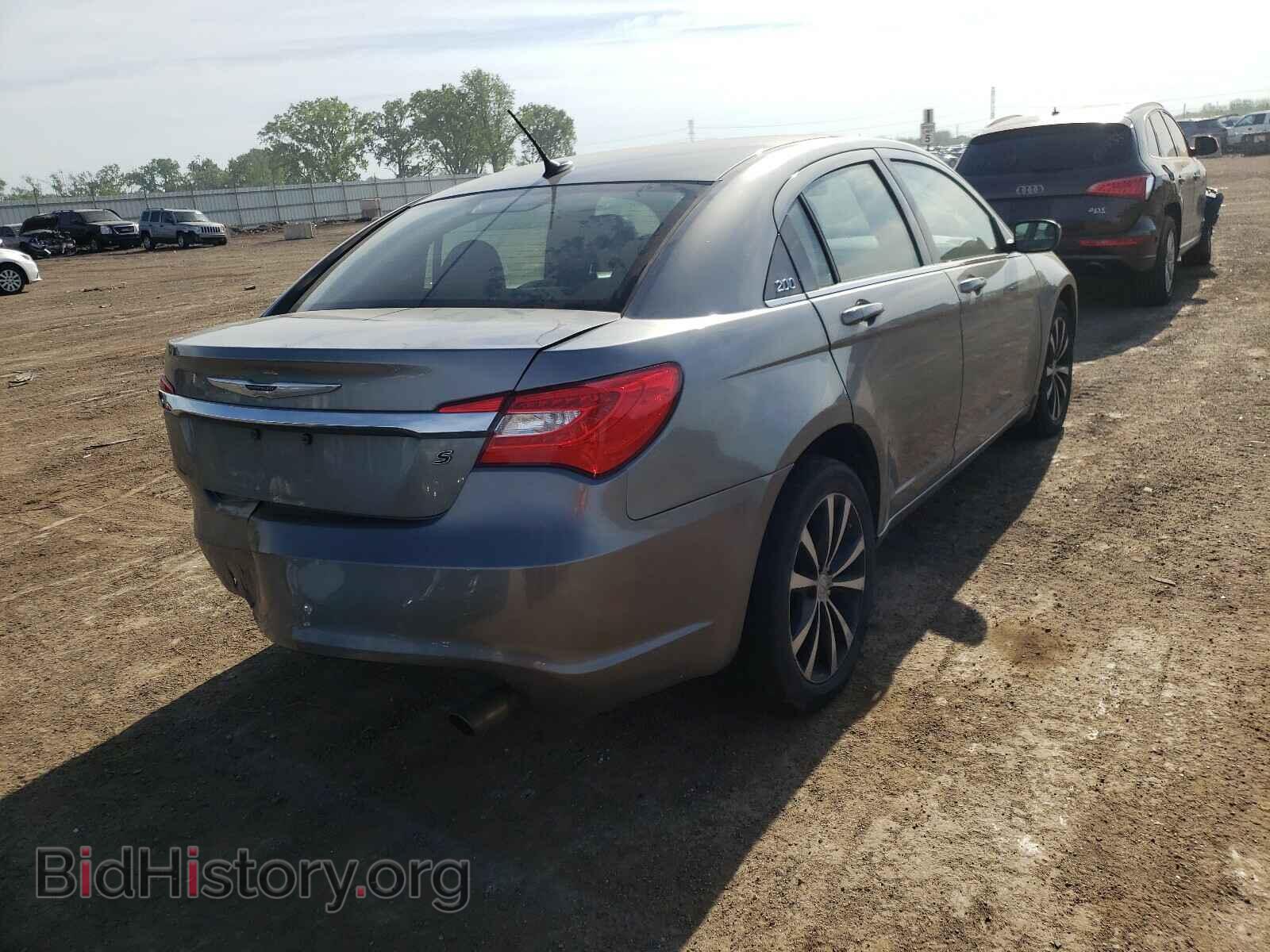 2011 CHRYSLER 200 - VIN: 1C3BC8FG4BN597084 - Фото 4