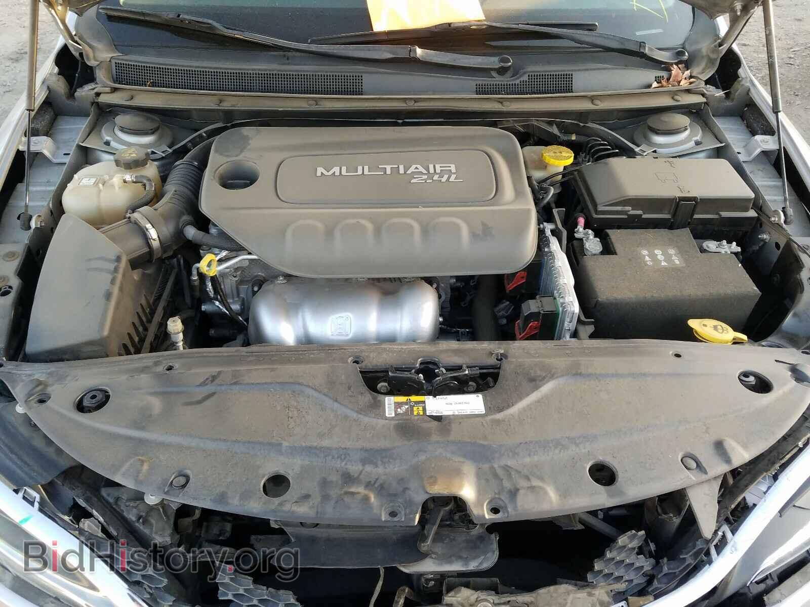 2016 CHRYSLER 200 - VIN: 1C3CCCAB3GN115036 - Фото 7