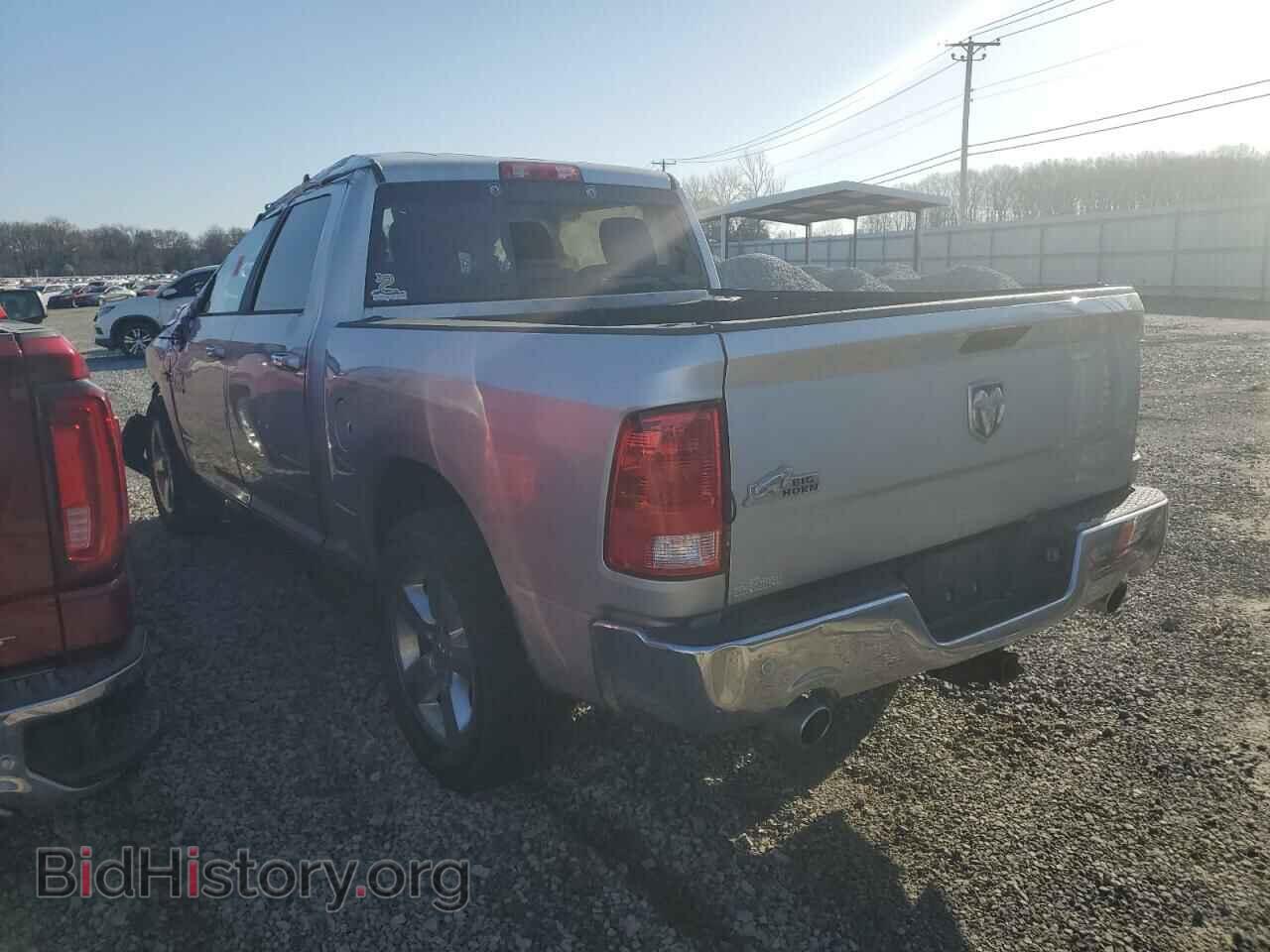 2017 RAM 1500 - VIN: 3C6RR6LT1HG768963 - Photo 2
