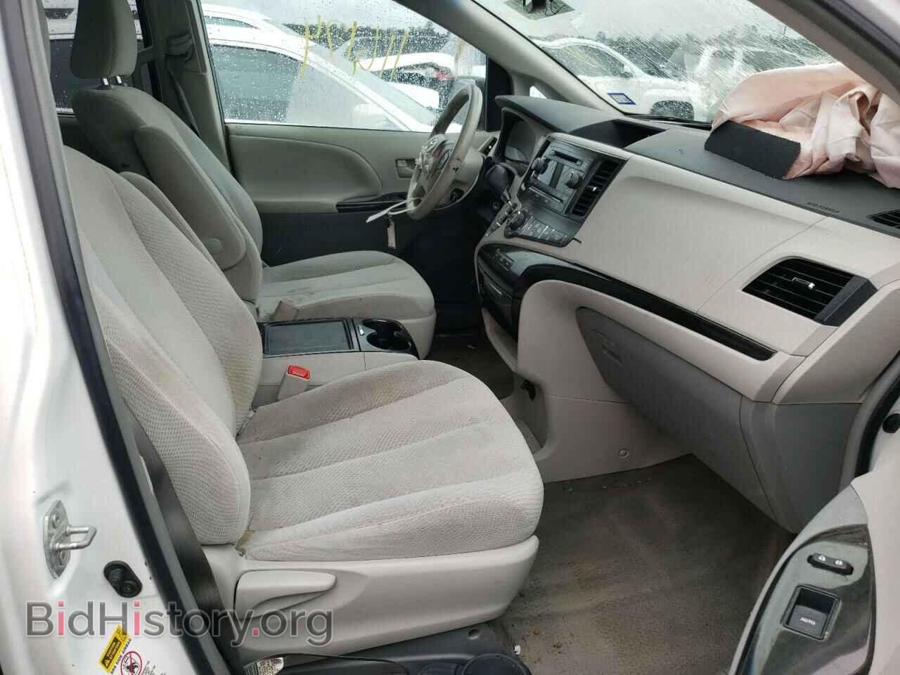 2013 TOYOTA SIENNA - VIN: 5TDKK3DC8DS334451 - Фото 5
