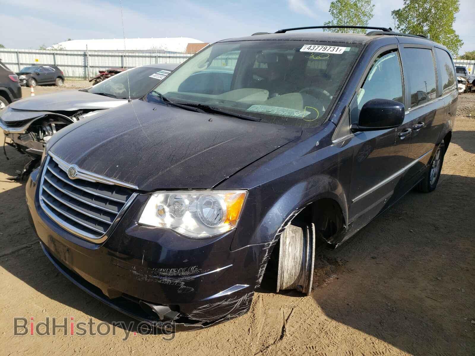 2010 CHRYSLER MINIVAN - VIN: 2A4RR5D10AR150589 - Photo 2