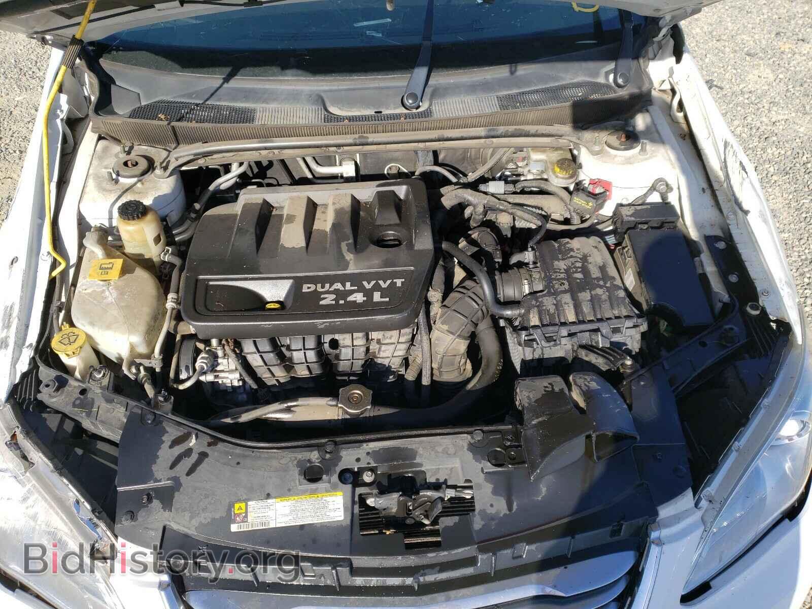 2011 CHRYSLER 200 - VIN: 1C3BC2FB5BN571496 - Фото 7