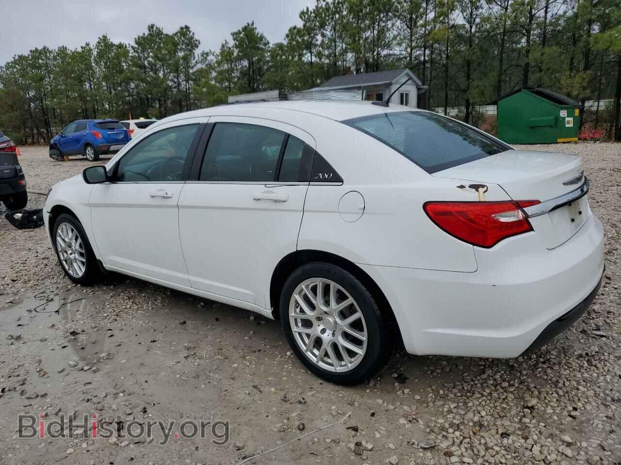 2013 CHRYSLER 200 - VIN: 1C3CCBBB2DN654834 - Фото 2