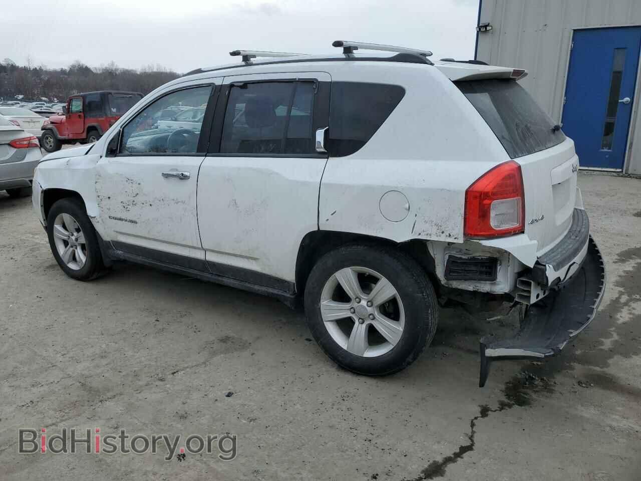 2012 JEEP COMPASS - VIN: 1C4NJDEB1CD658203 - Photo 2