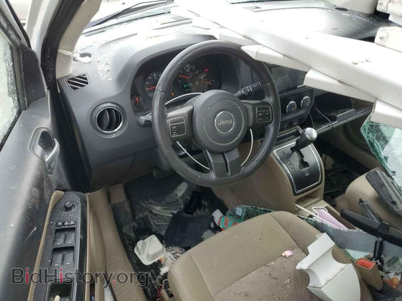 2012 JEEP COMPASS - VIN: 1C4NJDEB1CD658203 - Photo 8