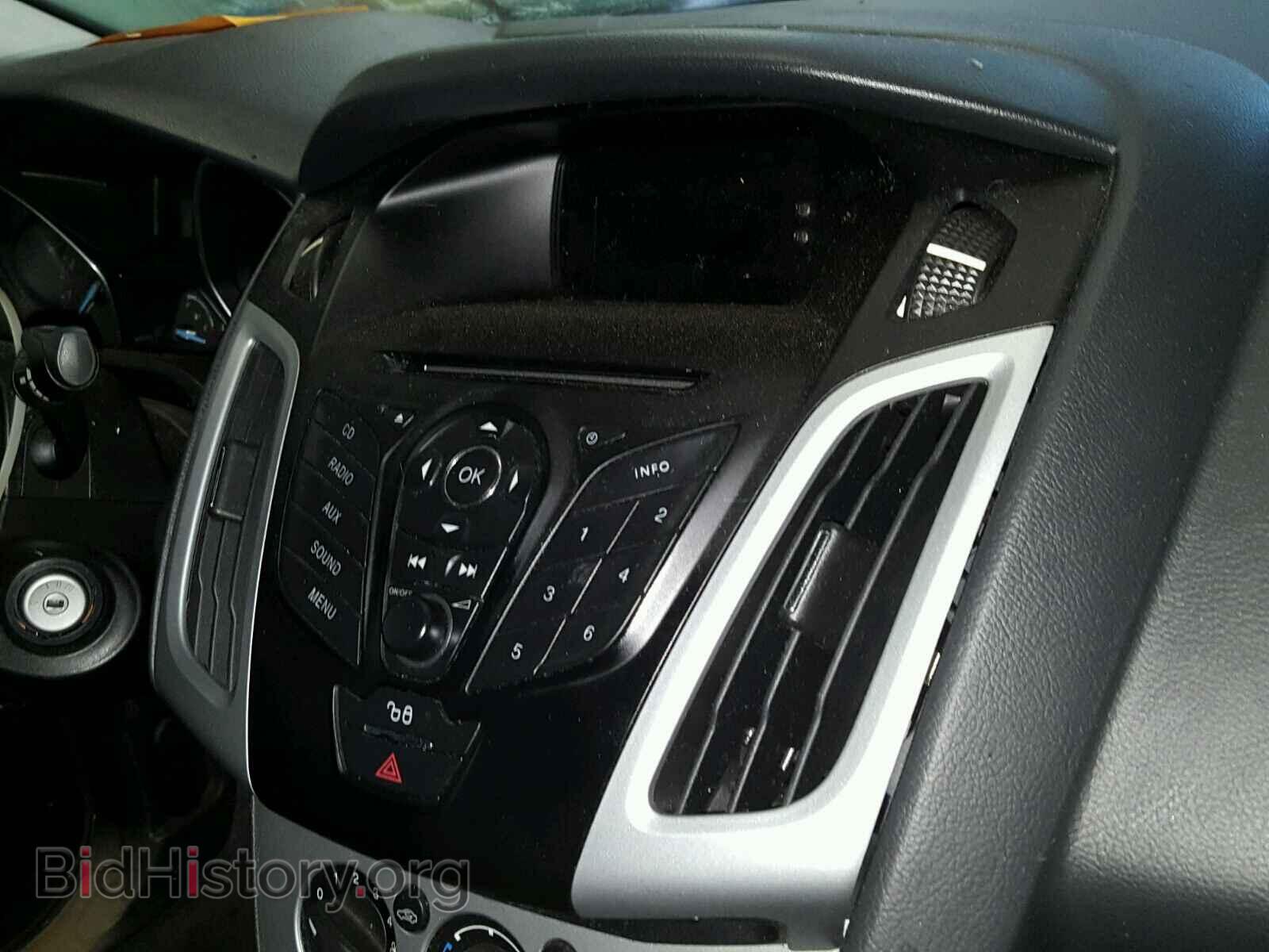 2012 Ford FOCUS (VIN 1FAHP3F28CL201727) — photo 9 of 10