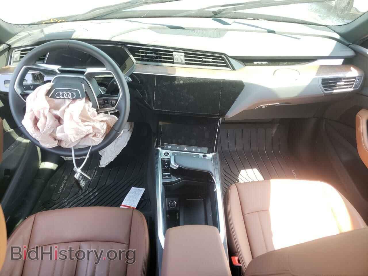 2022 AUDI E-TRON - VIN: WA1AAAGE8NB006028 - Photo 9