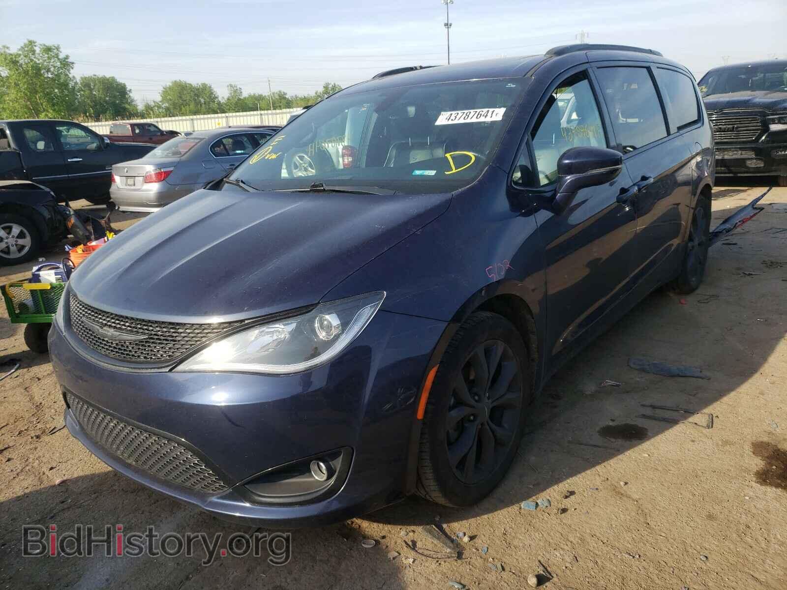2019 CHRYSLER PACIFICA - VIN: 2C4RC1GG9KR738184 - Фото 2