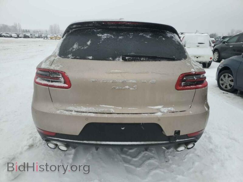 2016 Porsche MACAN (VIN WP1AB2A54GLB43111) — photo 6 of 13