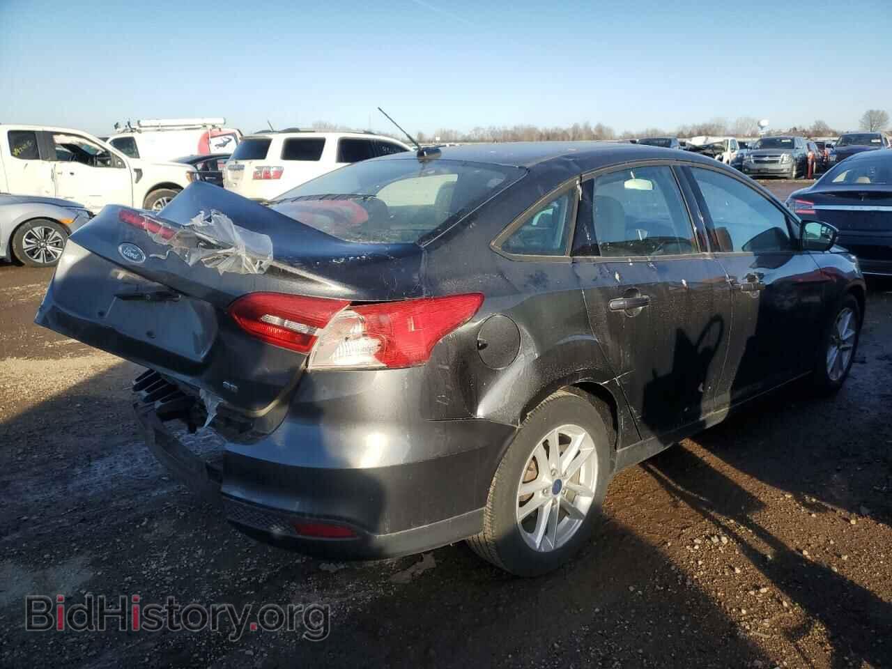 2017 FORD FOCUS - VIN: 1FADP3F25HL215798 - Фото 3
