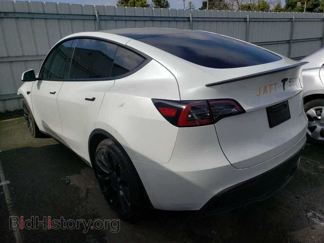 2022 TESLA MODEL Y - VIN: 7SAYGDEF0NF352204 - Фото 2
