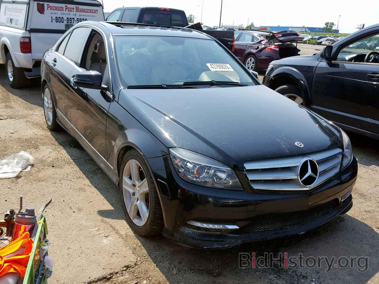 Photo WDDGF8BB6BR148720 - MERCEDES-BENZ C CLASS 2011