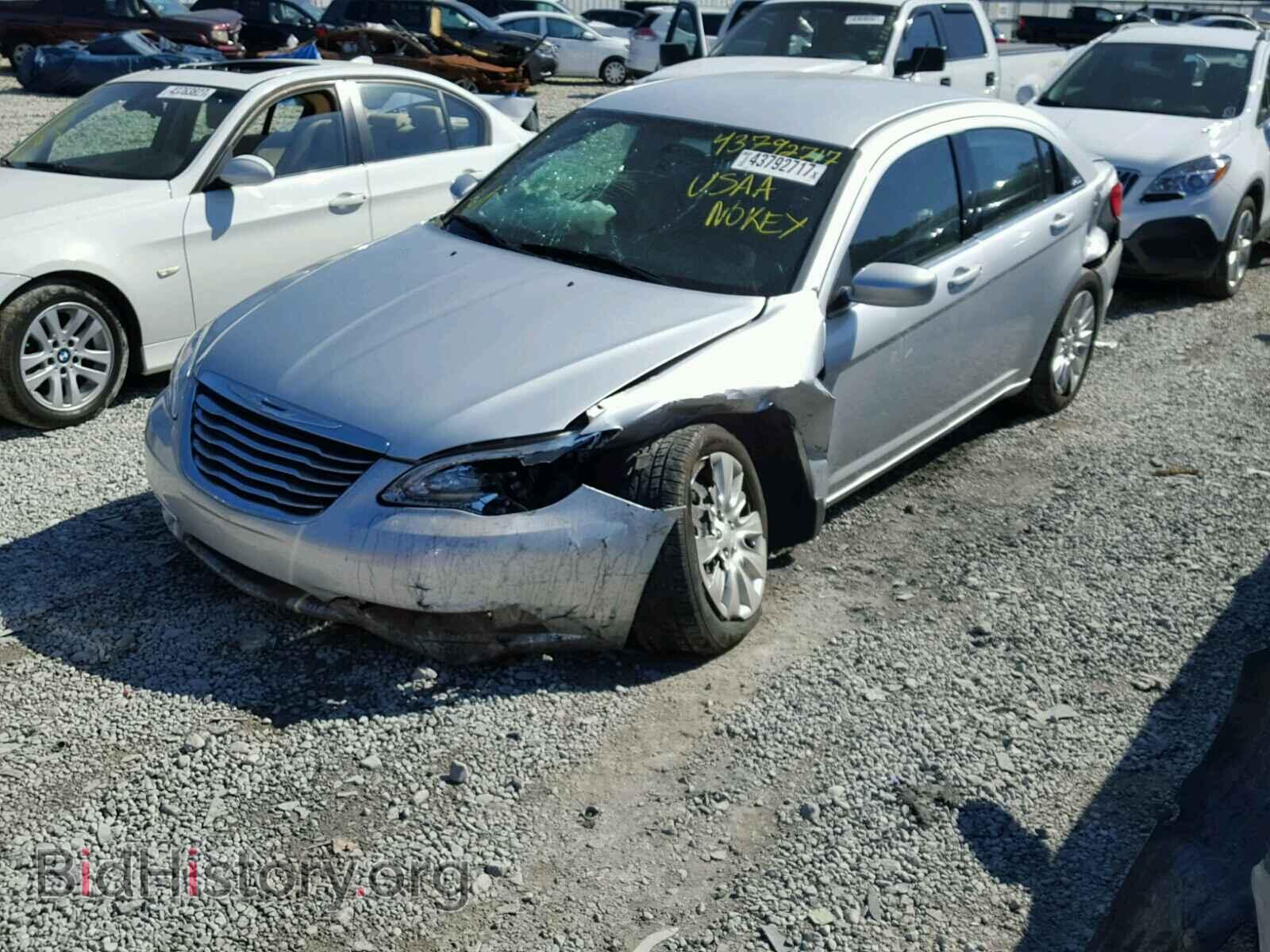 2012 CHRYSLER 200 - VIN: 1C3CCBAB2CN222938 - Фото 2
