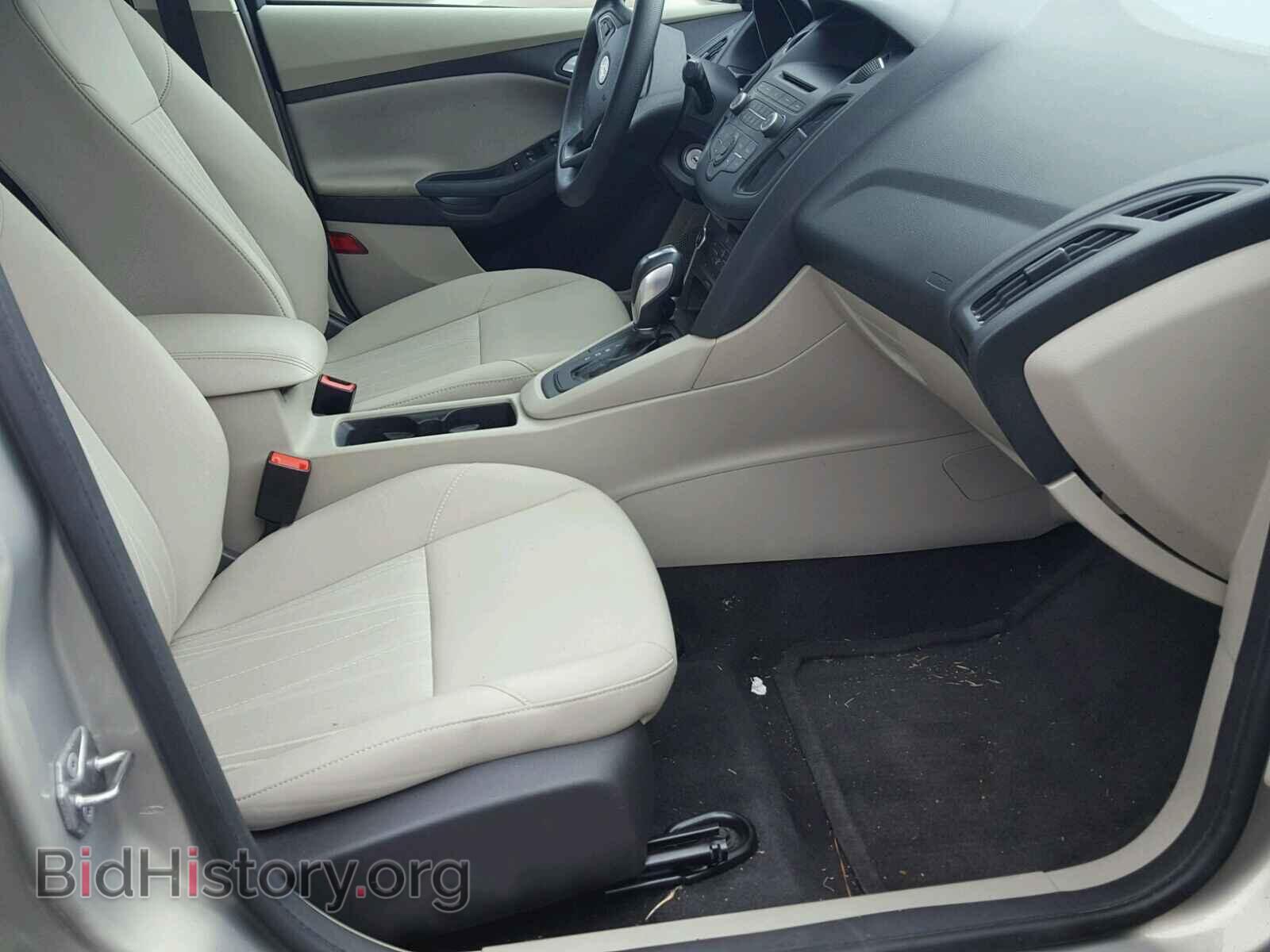 2016 FORD FOCUS - VIN: 1FADP3F22GL300645 - Photo 5