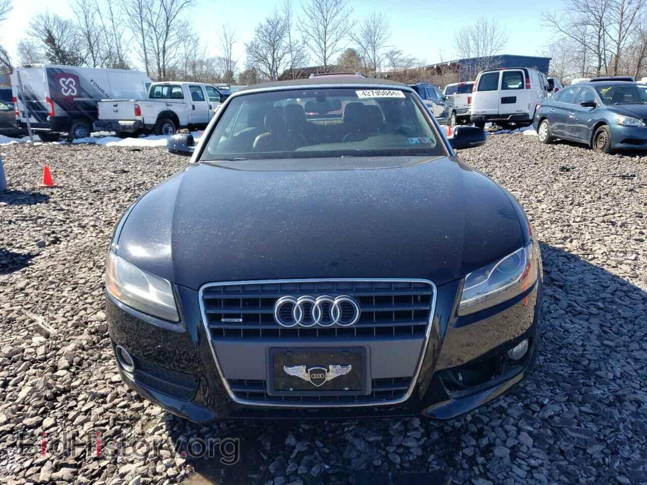 2011 AUDI A5 - VIN: WAULFAFH8BN005853 - Фото 5