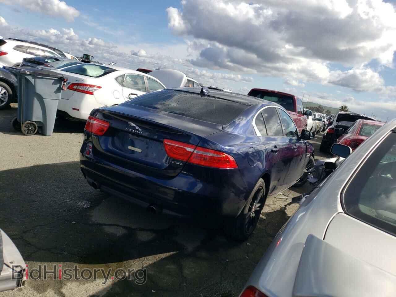 2017 JAGUAR XE - VIN: SAJAD4BG9HA976019 - Фото 3