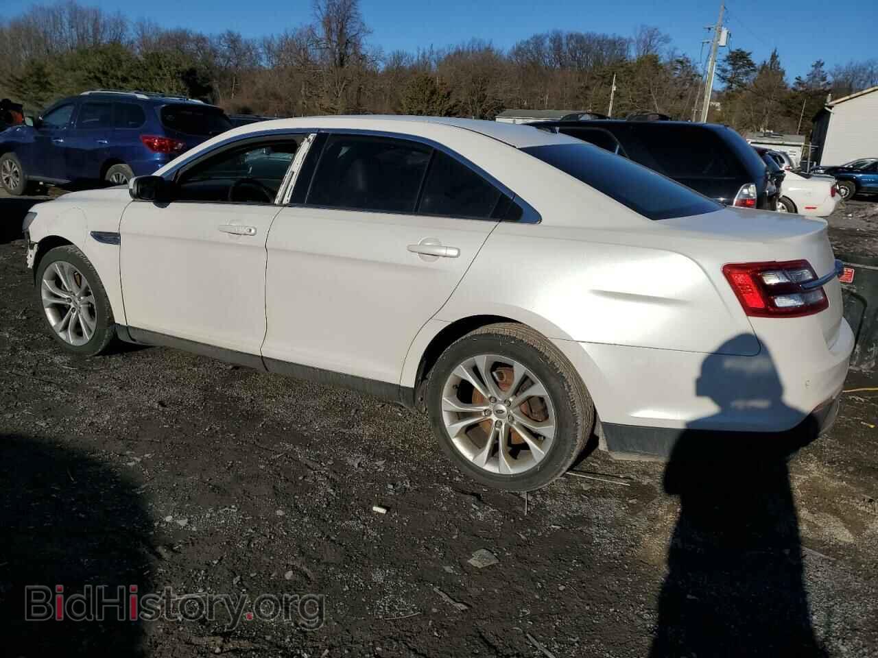 2013 FORD TAURUS - VIN: 1FAHP2H81DG160928 - Фото 2