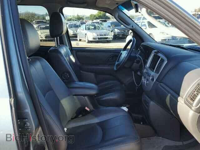 2004 MAZDA TRIBUTE - VIN: 4F2CZ06104KM09466 - Photo 5