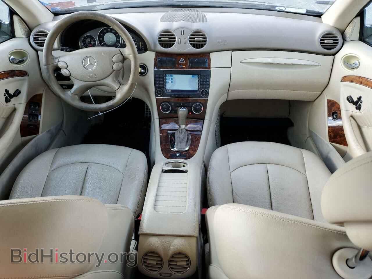 2007 MERCEDES-BENZ CLK-CLASS - VIN: WDBTK56F17T084093 - Фото 8