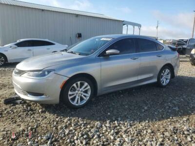 2015 Chrysler 200 Limited, серебристый — VIN 1C3CCCAB3FN655386, Copart
