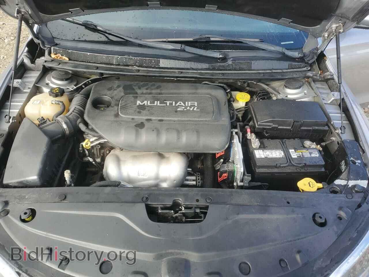 2015 CHRYSLER 200 - VIN: 1C3CCCAB3FN655386 - Фото 11