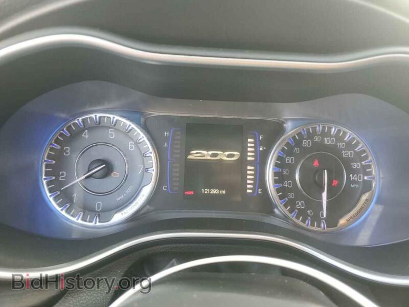 2015 Chrysler 200 (VIN 1C3CCCAB3FN655386) — photo 9 of 14