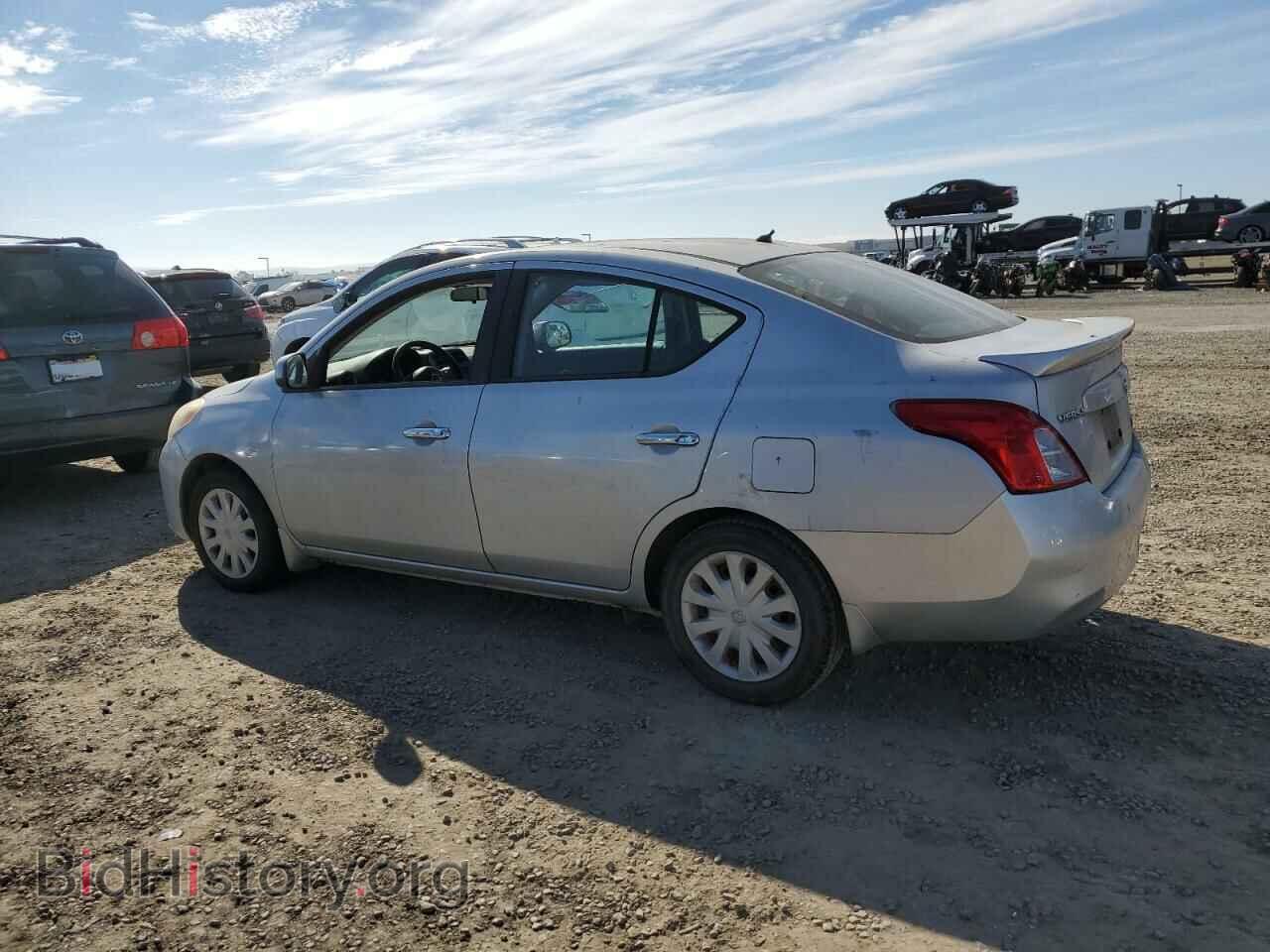 2013 NISSAN VERSA - VIN: 3N1CN7AP6DL892494 - Фото 2