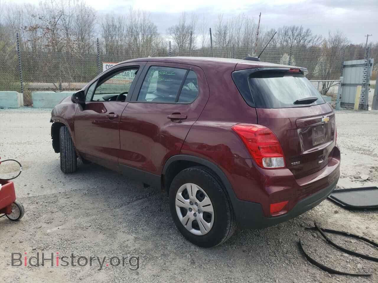2017 CHEVROLET TRAX - VIN: 3GNCJKSB8HL176126 - Фото 2