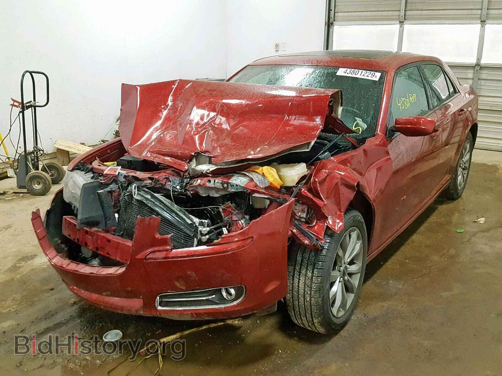 2014 CHRYSLER 300 - VIN: 2C3CCAGG3EH374140 - Фото 2