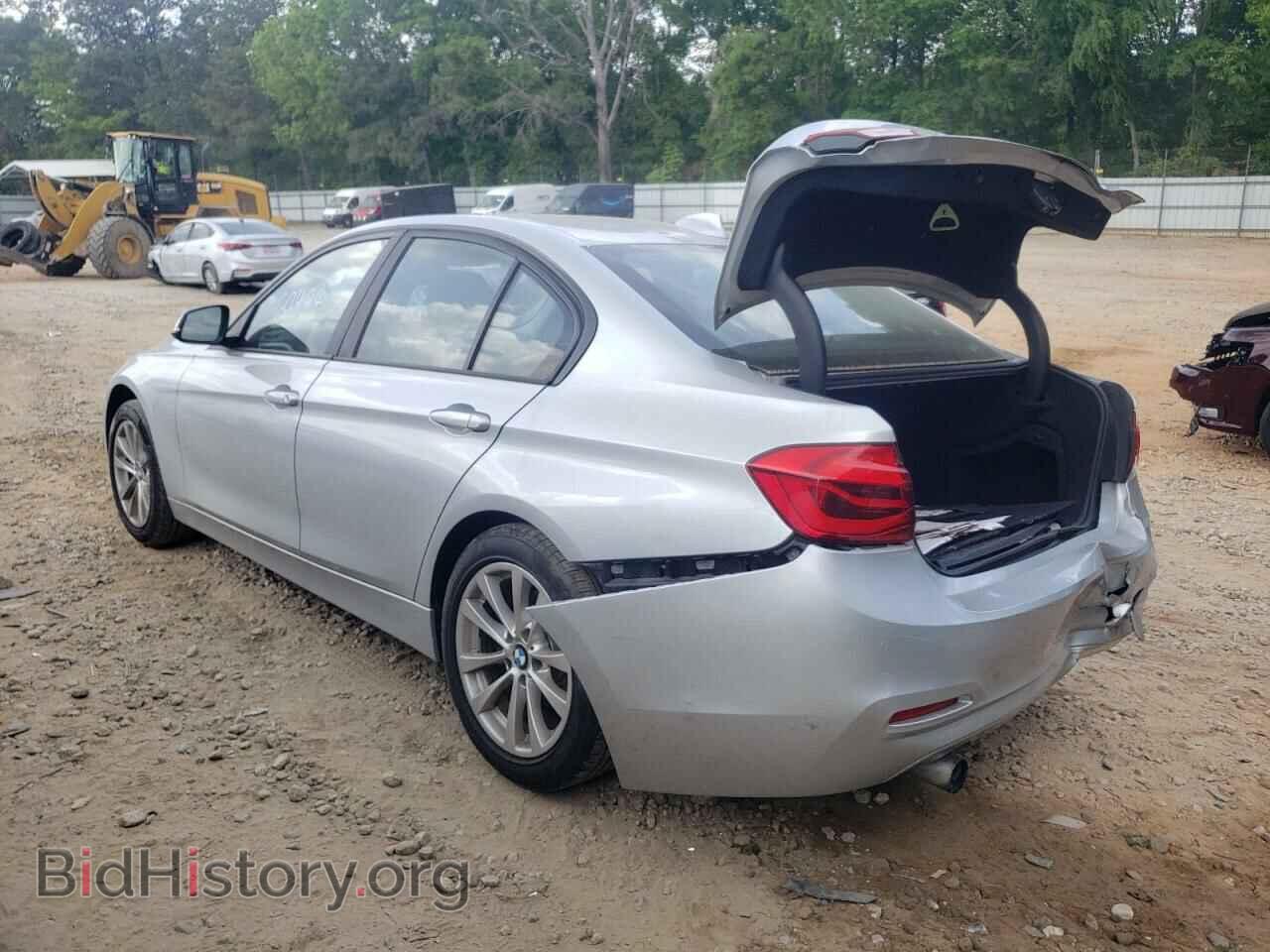 2016 BMW 3 SERIES - VIN: WBA8E1G51GNT36827 - Фото 3