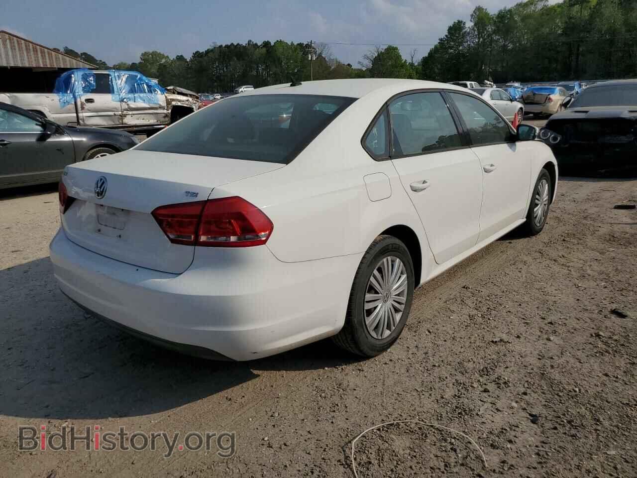 2015 VOLKSWAGEN PASSAT - VIN: 1VWAS7A31FC046263 - Фото 3